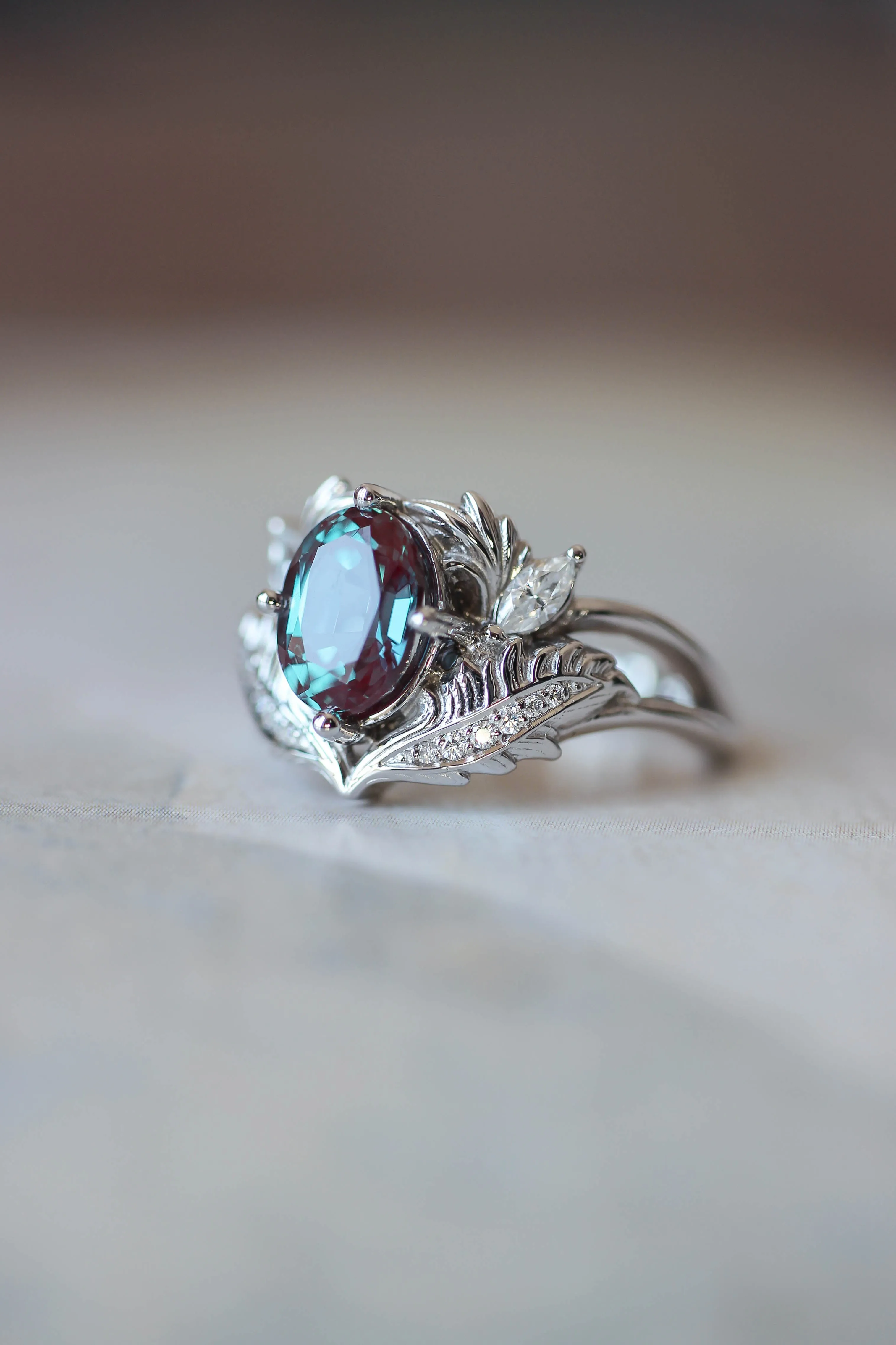 Alexandrite and diamonds engagement ring / Adonis