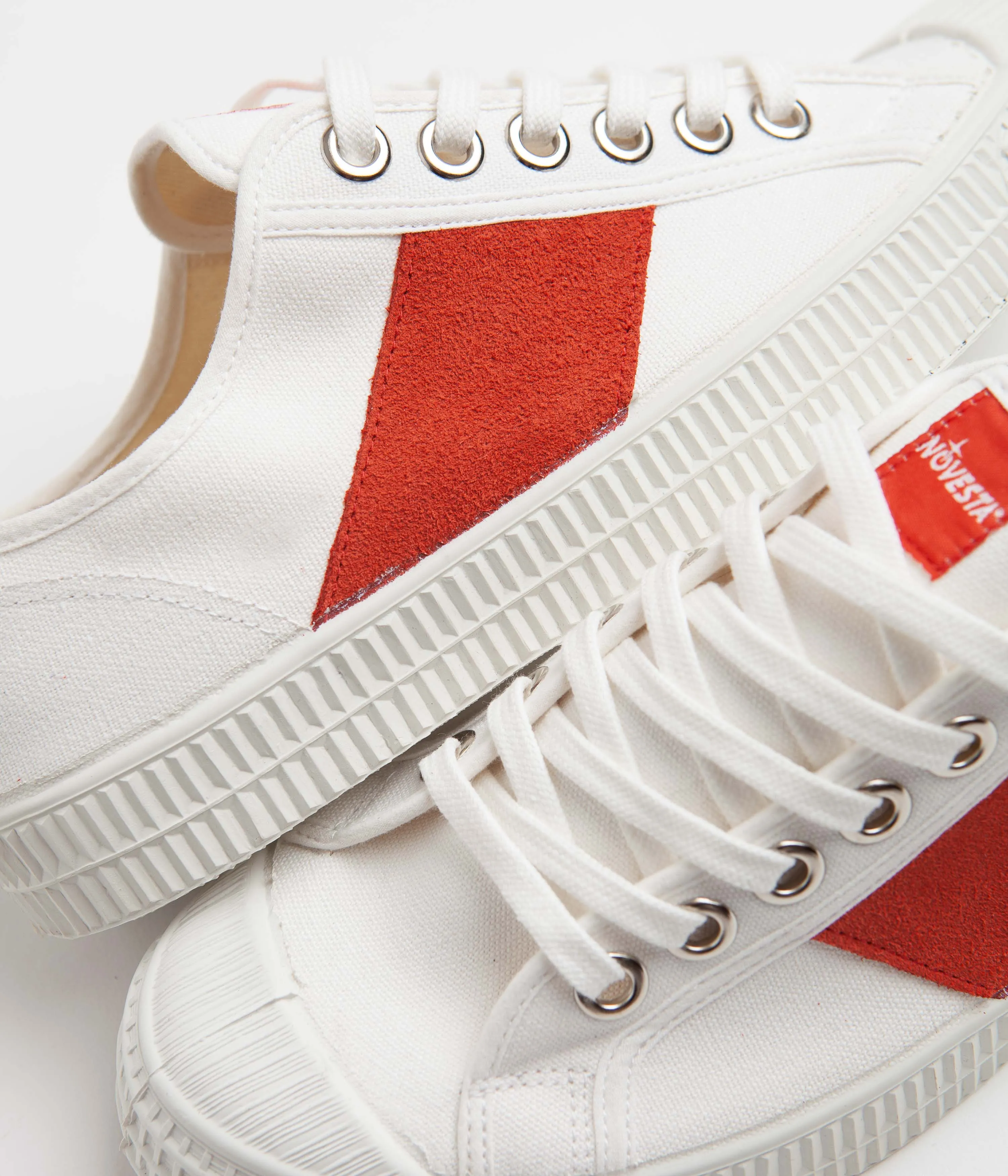 Novesta Star Master Shoes - 10 White / Red / 110 White